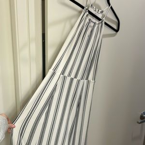 Black and white maxi dress, barely worn. Super comfy